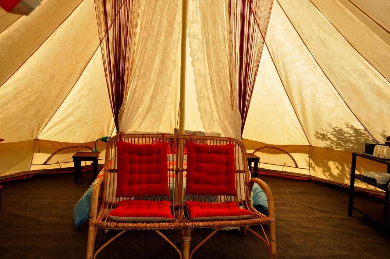 Guillerin Caravan And Glamping Sornac Exteriér fotografie