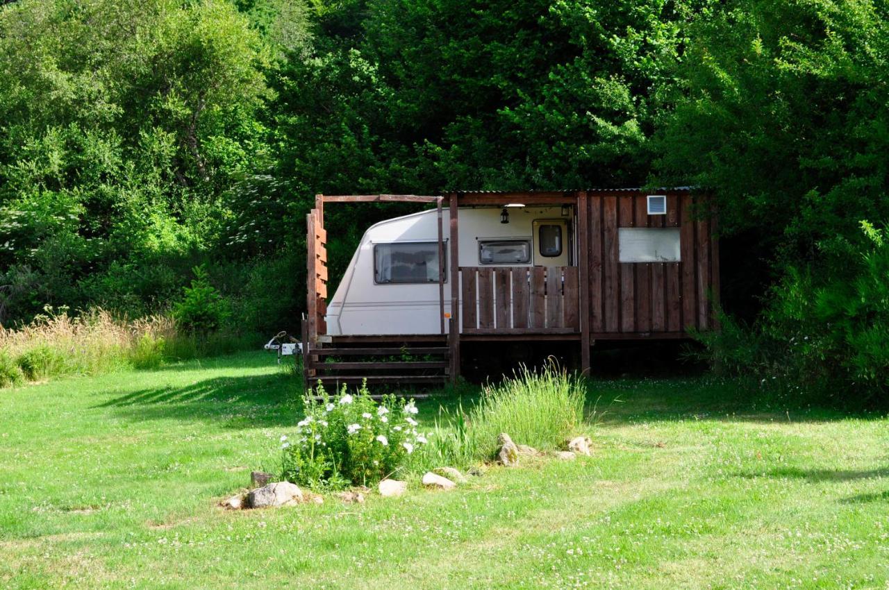 Guillerin Caravan And Glamping Sornac Exteriér fotografie
